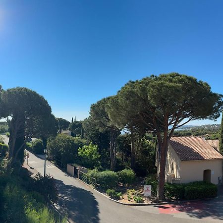 Appartement Vue Mer Avec Balcon Σαιντ-Μαξίμ Εξωτερικό φωτογραφία