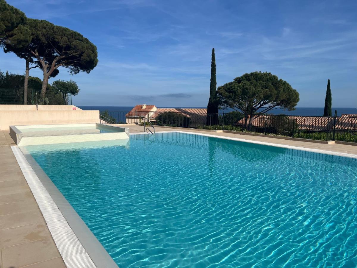 Appartement Vue Mer Avec Balcon Σαιντ-Μαξίμ Εξωτερικό φωτογραφία