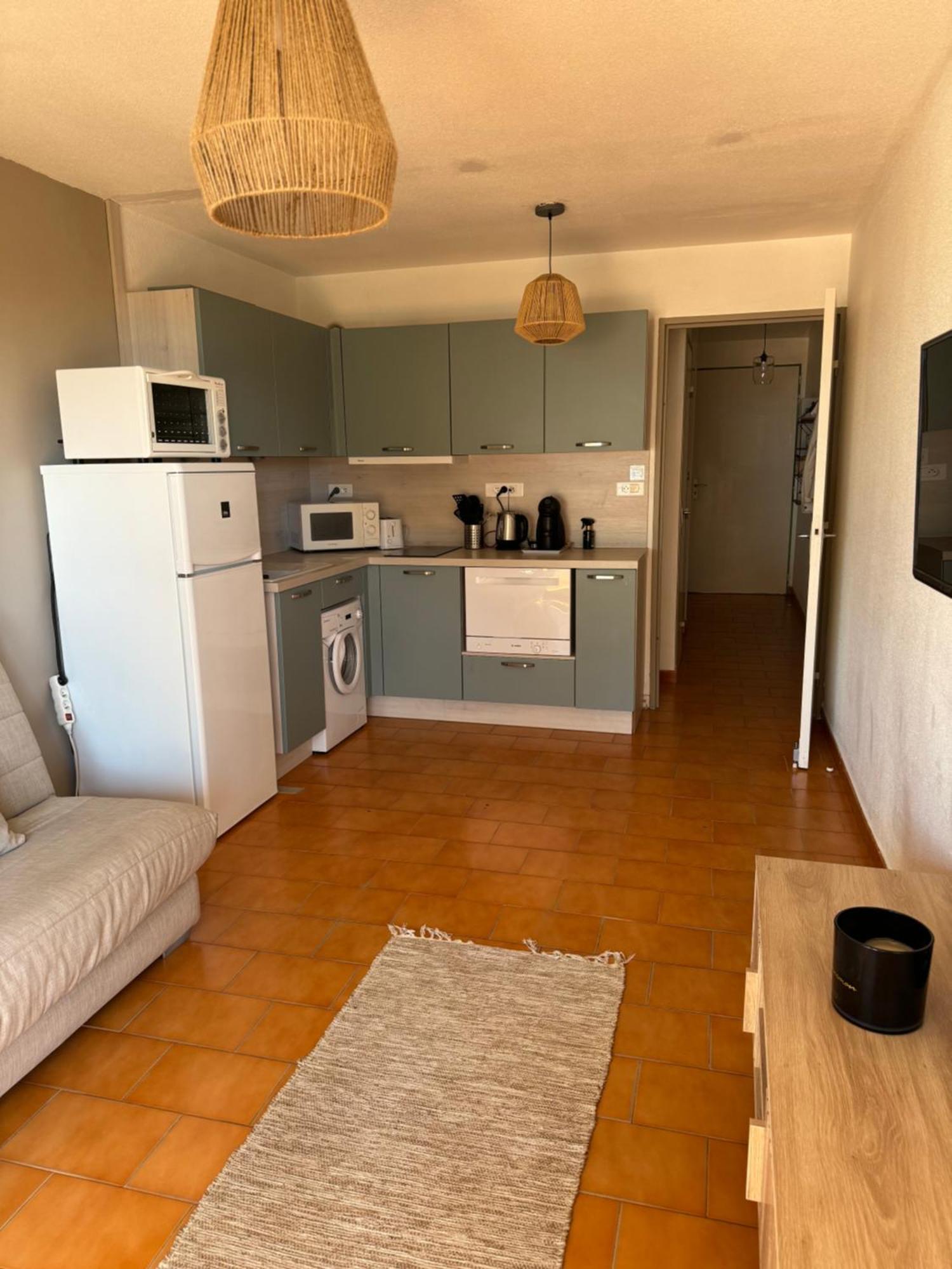 Appartement Vue Mer Avec Balcon Σαιντ-Μαξίμ Εξωτερικό φωτογραφία