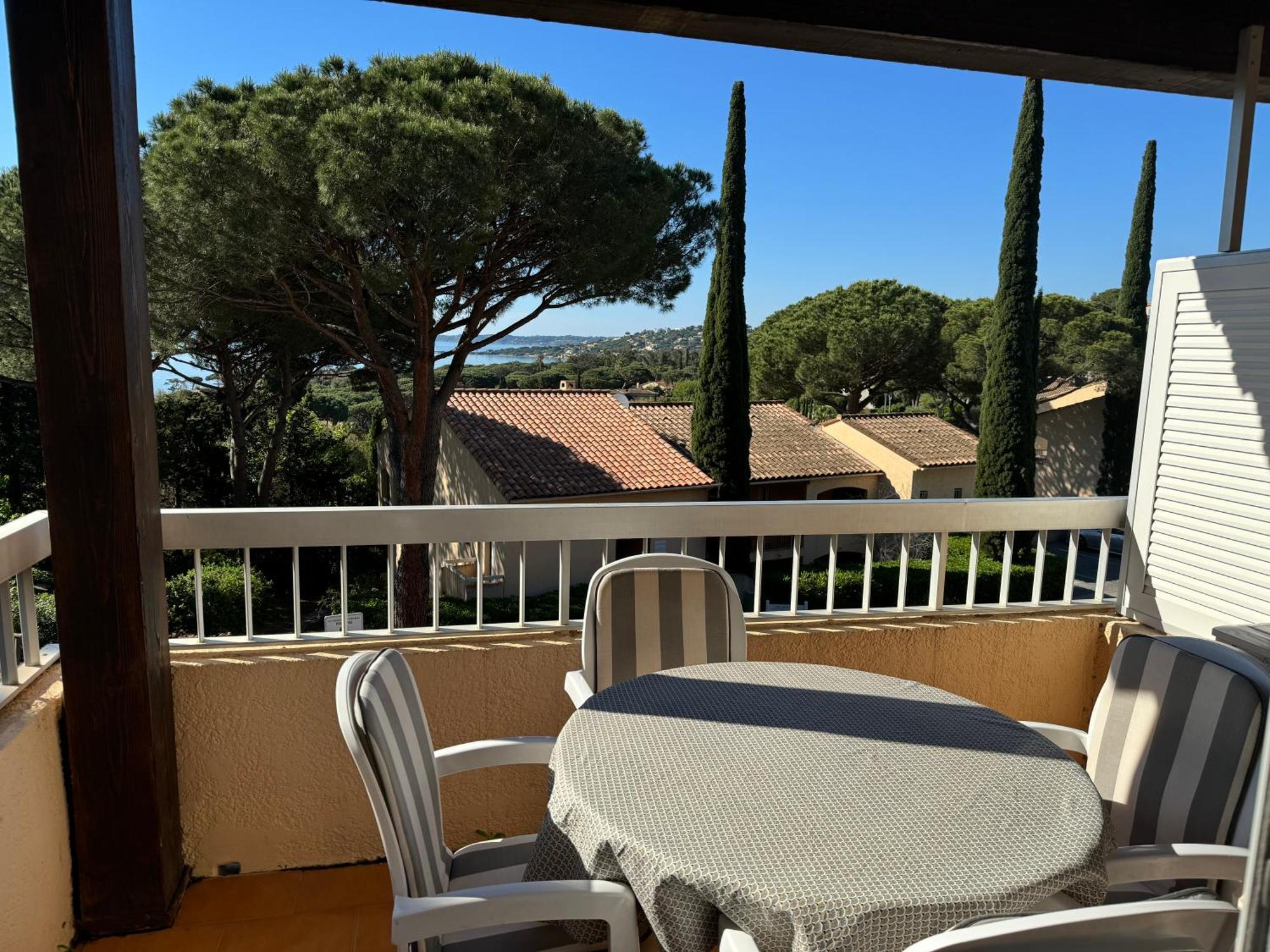 Appartement Vue Mer Avec Balcon Σαιντ-Μαξίμ Εξωτερικό φωτογραφία
